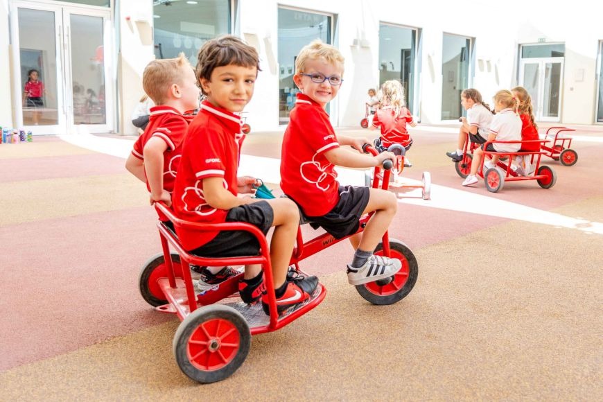 Schools in Dubai: Why Choose SISD? Schools in Dubai: Why Choose SISD?